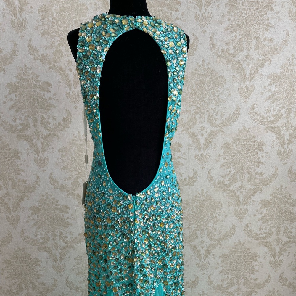 BNWT Jasz Couture gown - Picture 6 of 11